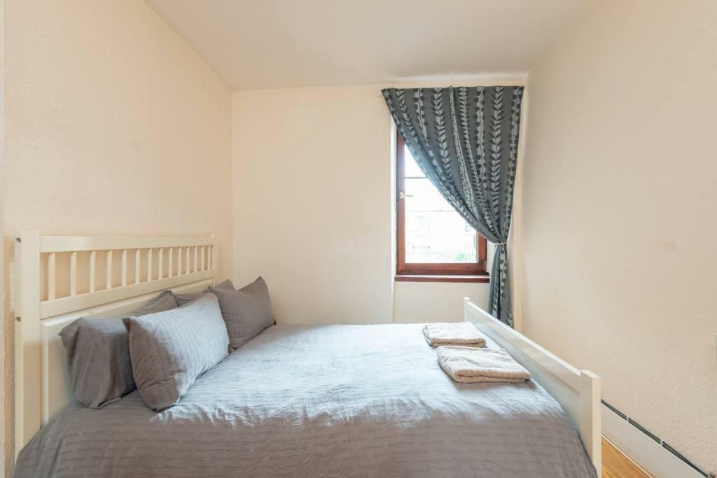 Ness Central Apartment - Greig Street Inverness Esterno foto
